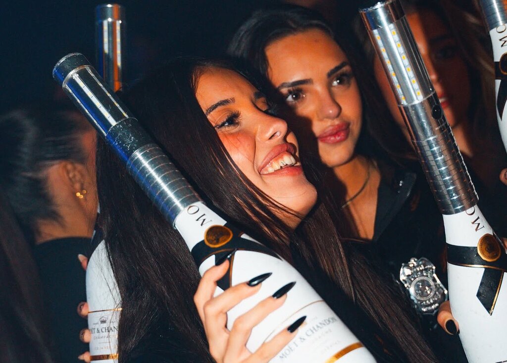 twenties barcelona bottle service