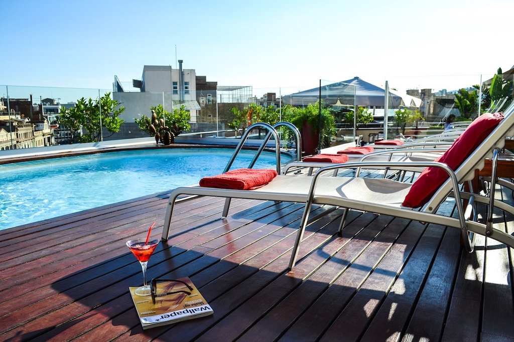 VIP Tables at Barcelona Pool Parties