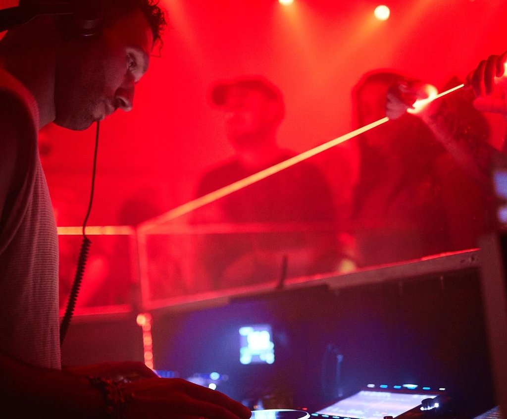 macarena techno club
