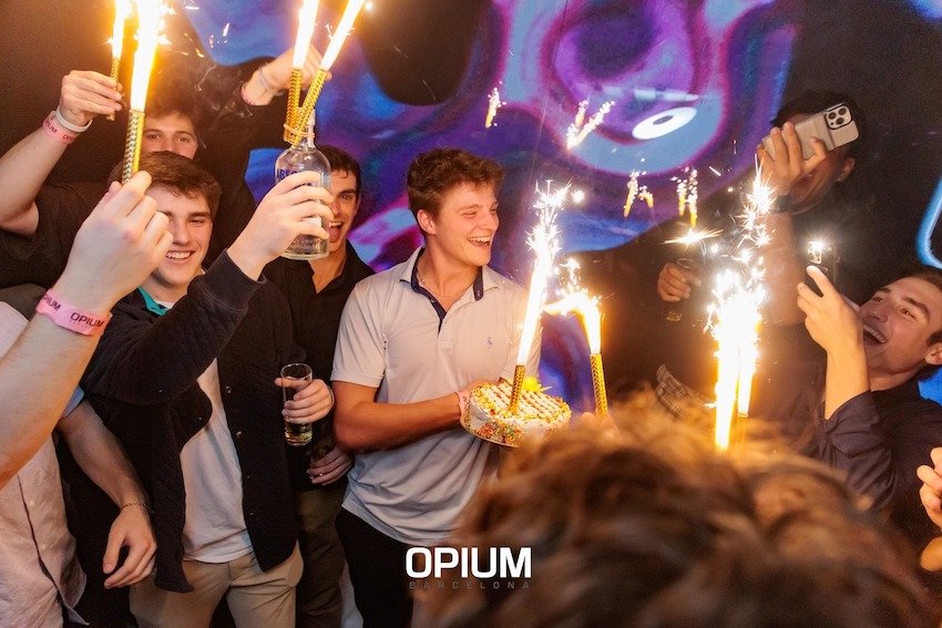 vip clubs barcelona